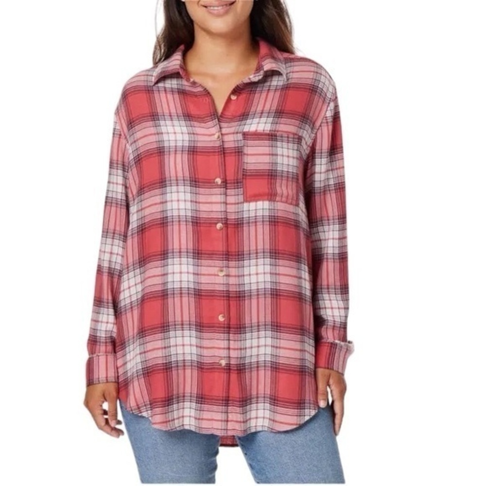 C & C California Kyle Plaid Button Down Rayon Blouse in size m, EUC